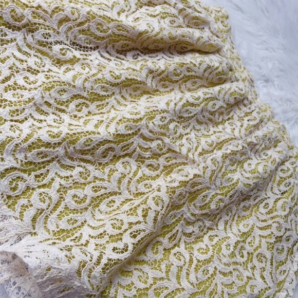 Citron Floral Lace Crochet Zip A Line Mini Skirt - Picture 2 of 8